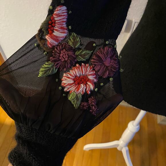 Peppe Peluso Size M Floral Embroidered V Neck Sweater Mohair Wool - Picture 3 of 7